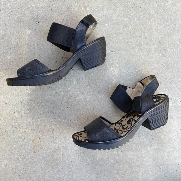 FLY LONDON Wost Black Sandals - Picture 3 of 7